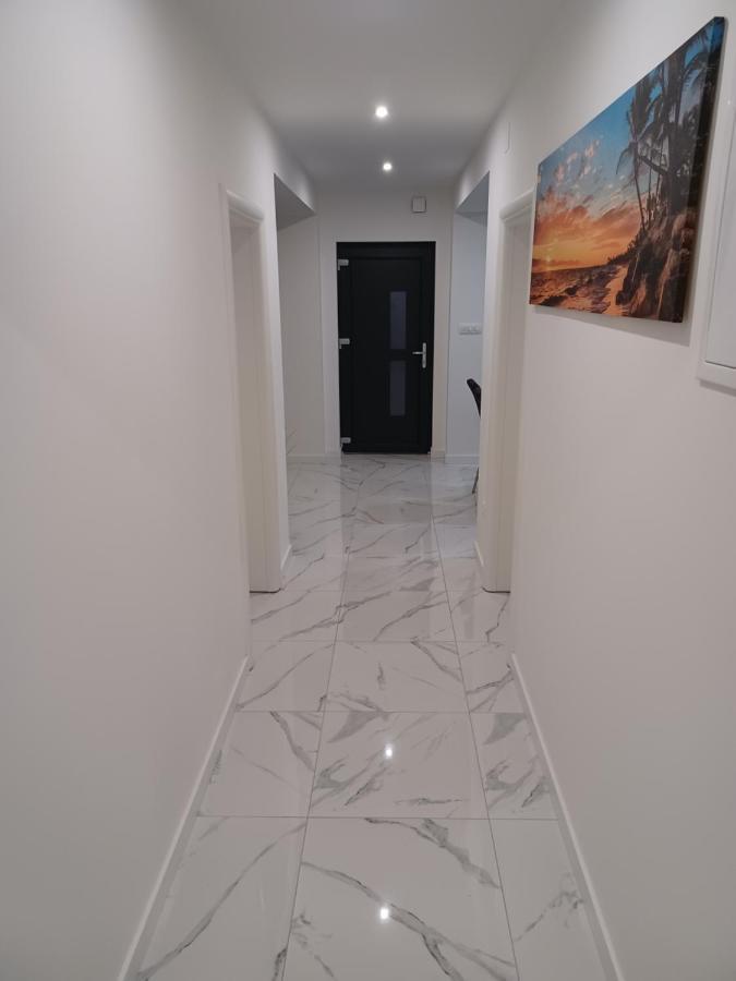 Luxury Apartment Cvita Podstrana Luaran gambar